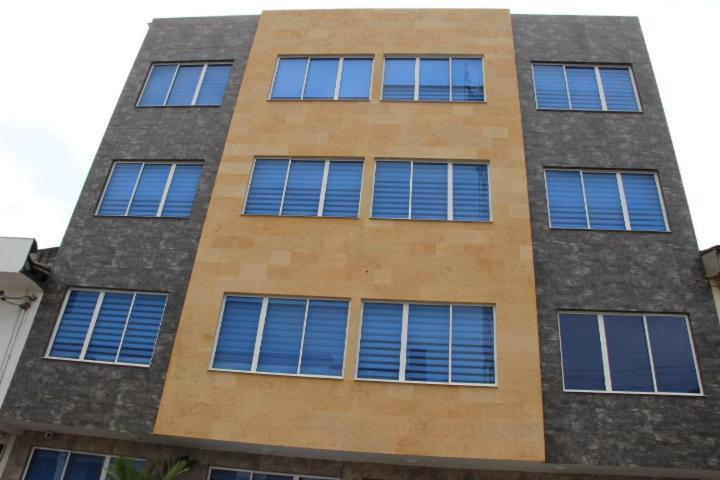 Ari Hotel Cali Εξωτερικό φωτογραφία
